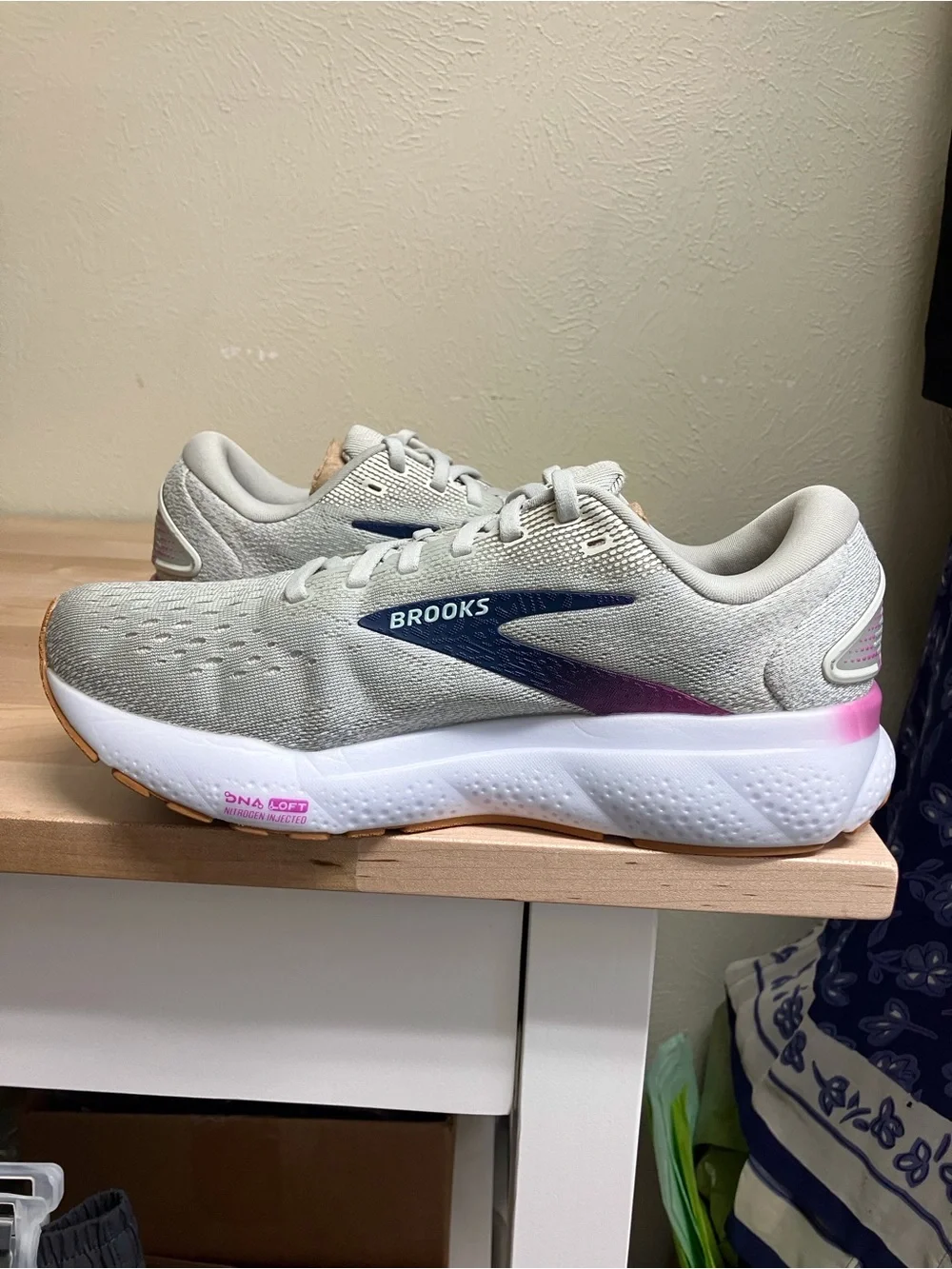 Brooks Ghost Women's Running Shoes - Light Gray with Pink & Teal Accents